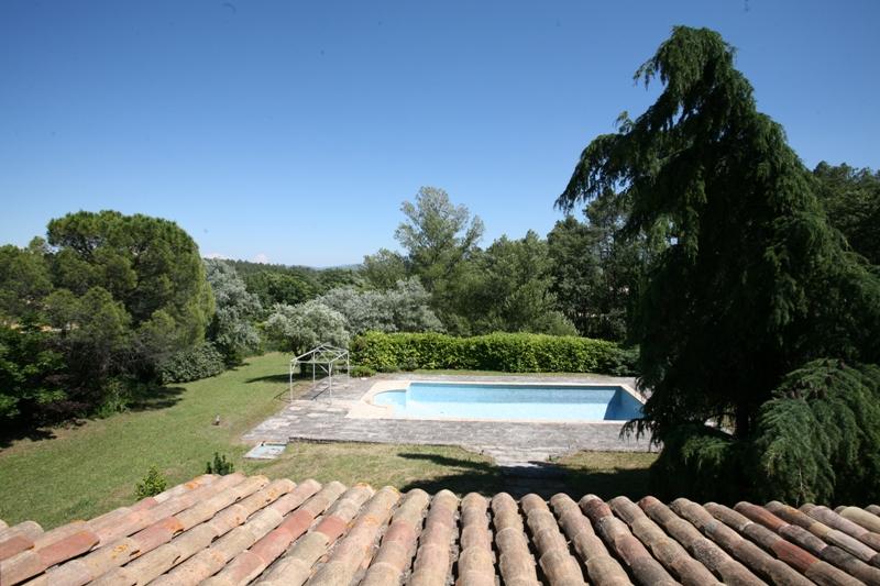 Maison en pierre du Luberon avec 7 chambres